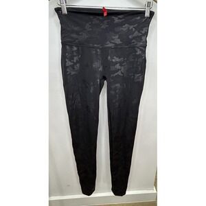 Spanx Faux Leather Black Camo Leggings Women's Size Large‎ Super Strechy